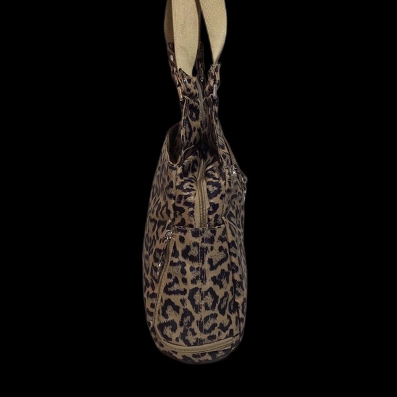 Travelon Leopard Print Shoulder Bag, Polyester, Water Bottle Side Pocket, RFID - Picture 3 of 14